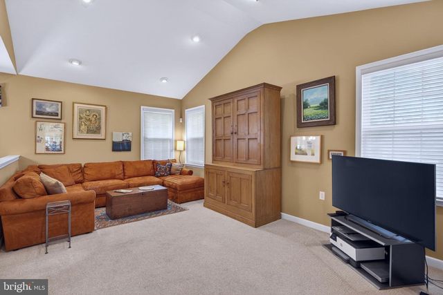 16 ZINNIA WAY, Langhorne, PA 19047
