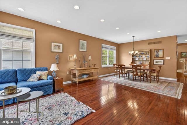 16 ZINNIA WAY, Langhorne, PA 19047
