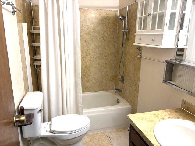 616 S 71ST St, Springfield, OR 97478