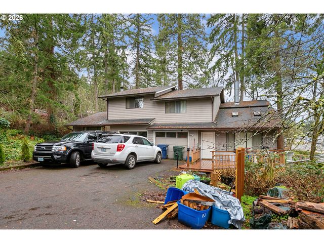 616 S 71ST St, Springfield, OR 97478