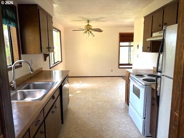 616 S 71ST St, Springfield, OR 97478