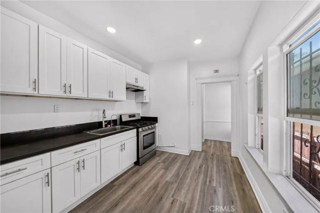 427 E 43rd Street, Los Angeles, CA 90011