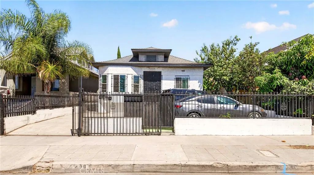 427 E 43rd Street, Los Angeles, CA 90011