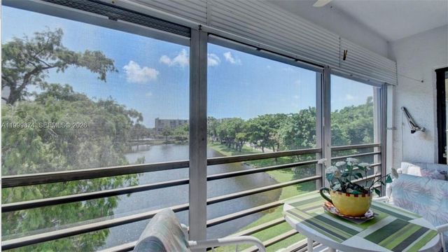 2311 S Cypress Bend Drive 419A, Pompano Beach, FL 33069