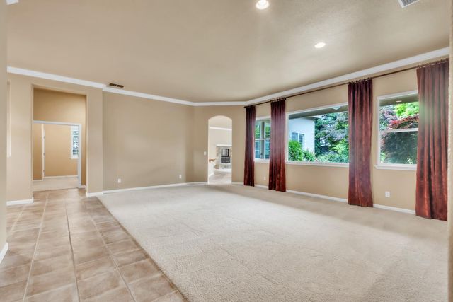 2567 Somerset Way, Yuba City, CA 95993