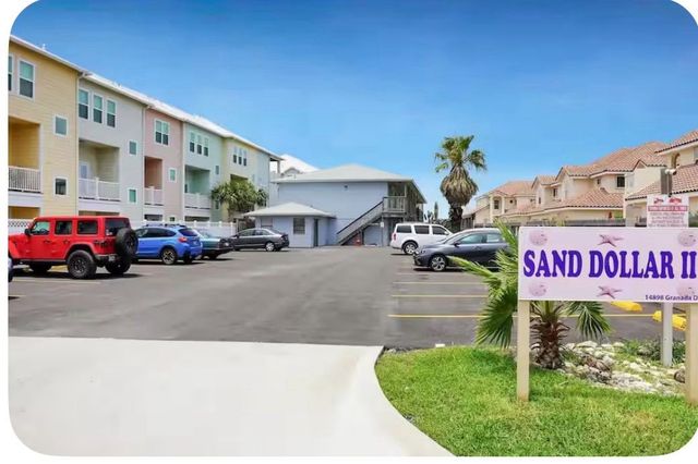 14898 Granada Dr 4, Corpus Christi, TX 78418