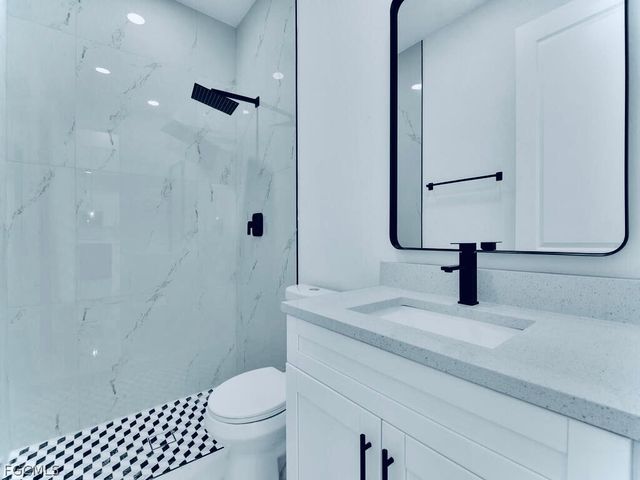 2503 53rd ST SW, Lehigh Acres, FL 33976