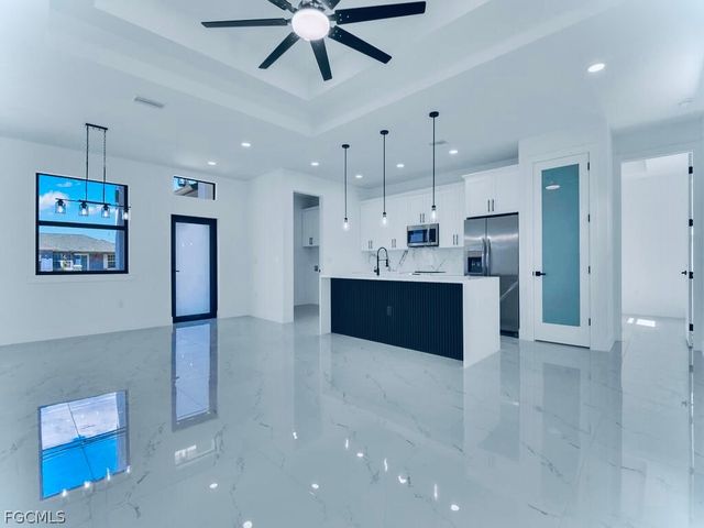 2503 53rd ST SW, Lehigh Acres, FL 33976