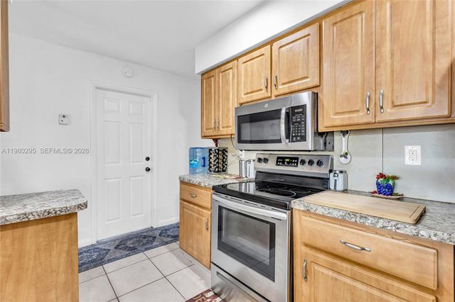 8209 NW 91st Avenue, Tamarac, FL 33321