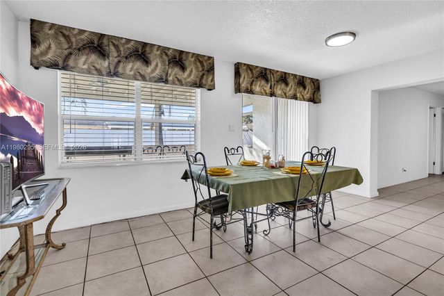 8209 NW 91st Avenue, Tamarac, FL 33321