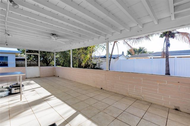 8209 NW 91st Avenue, Tamarac, FL 33321