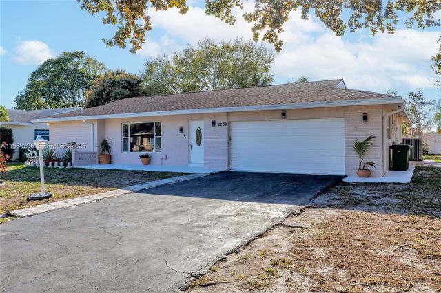 8209 NW 91st Avenue, Tamarac, FL 33321