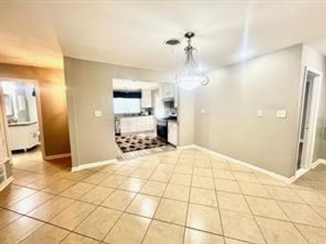 919 Saddle Rock Drive, Houston, TX 77088