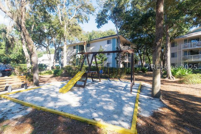 45 Folly Field Rd Apt 20F, Hilton Head Island, SC 29928