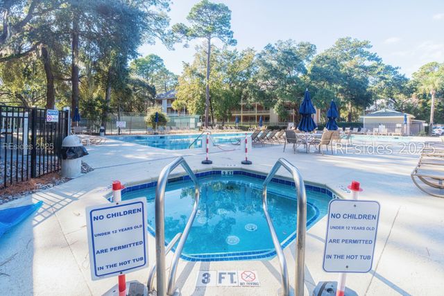 45 Folly Field Rd Apt 20F, Hilton Head Island, SC 29928