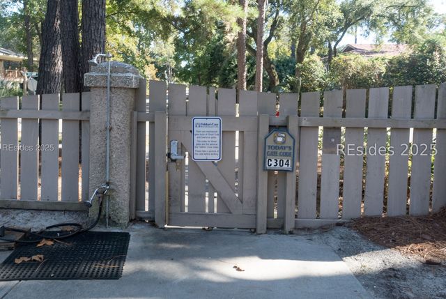 45 Folly Field Rd Apt 20F, Hilton Head Island, SC 29928