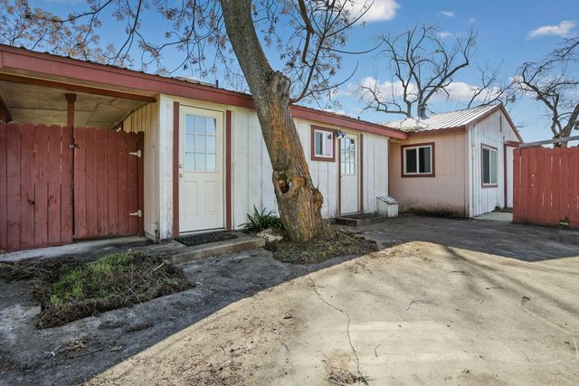 5138 Messing Rd, Valley Springs, CA 95252