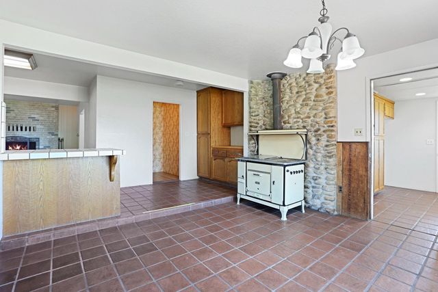 5138 Messing Rd, Valley Springs, CA 95252