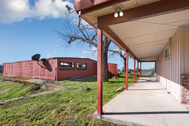 5138 Messing Rd, Valley Springs, CA 95252
