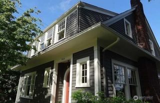 5268 18th Avenue NE, Seattle, WA 98105