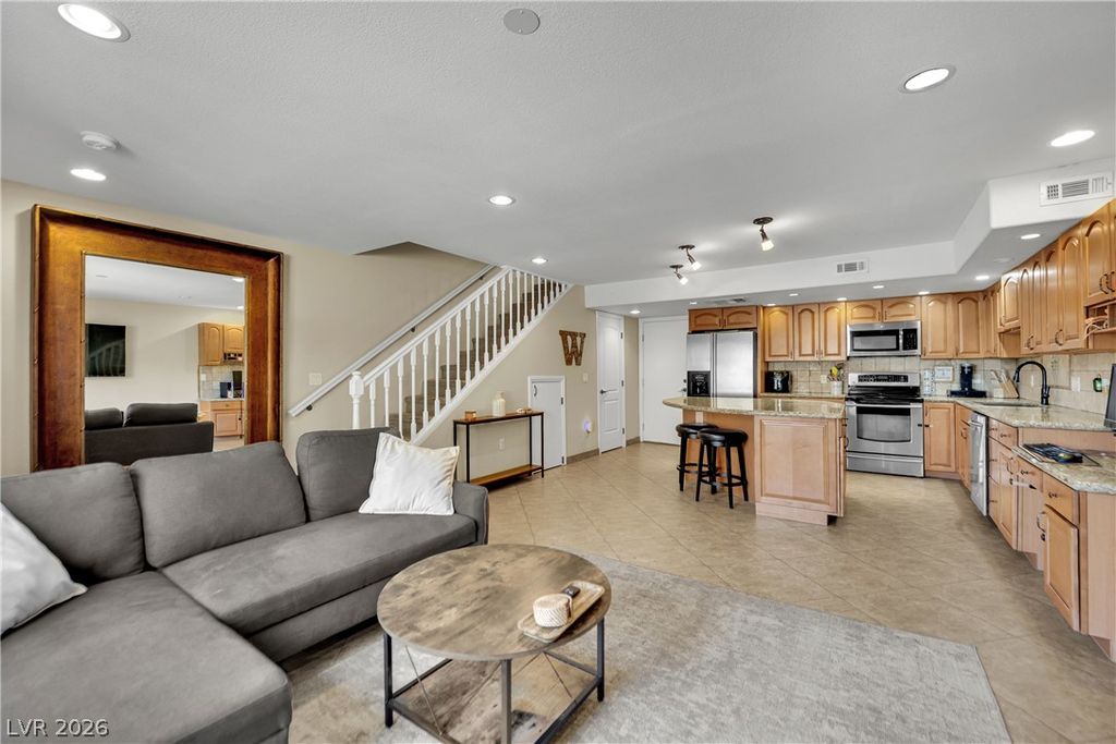 1324 Rawhide Street, Las Vegas, NV 89119 — photo 3