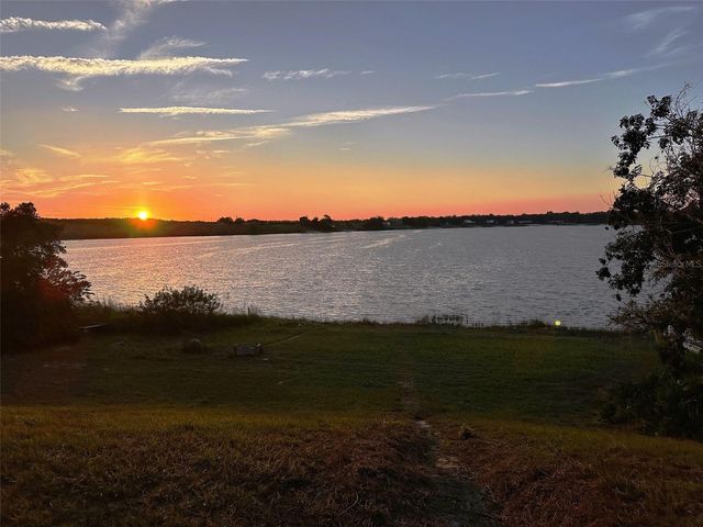 3818 S SCENIC HIGHWAY, Lake Wales, FL 33898