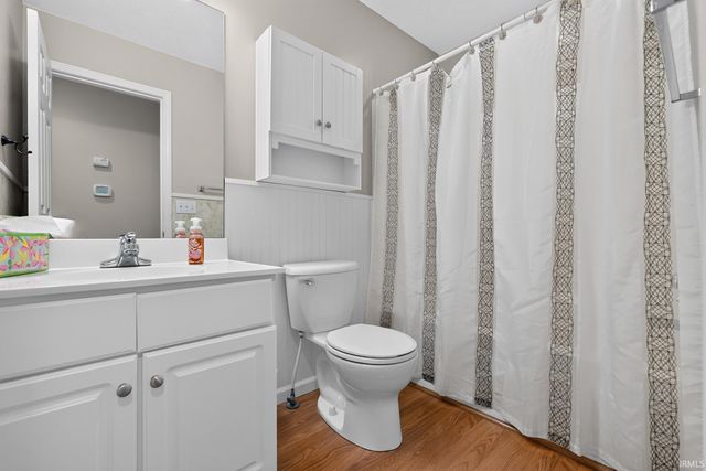 54180 Stonebridge Drive, Elkhart, IN 46514