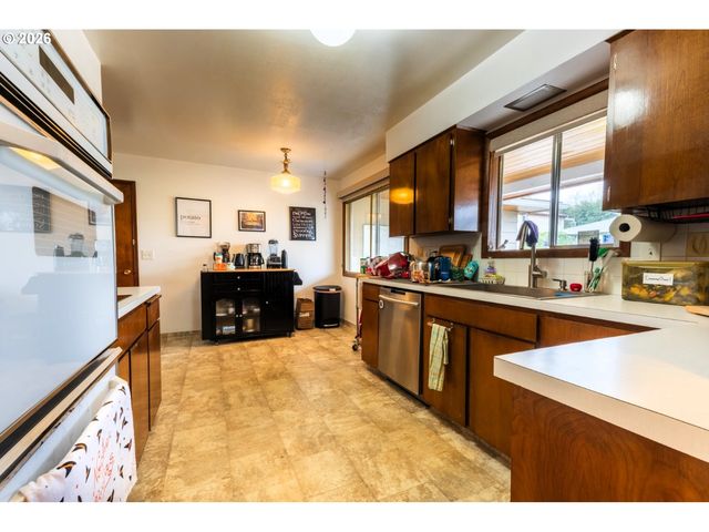 3150 Ne 143RD Ave, Portland, OR 97230