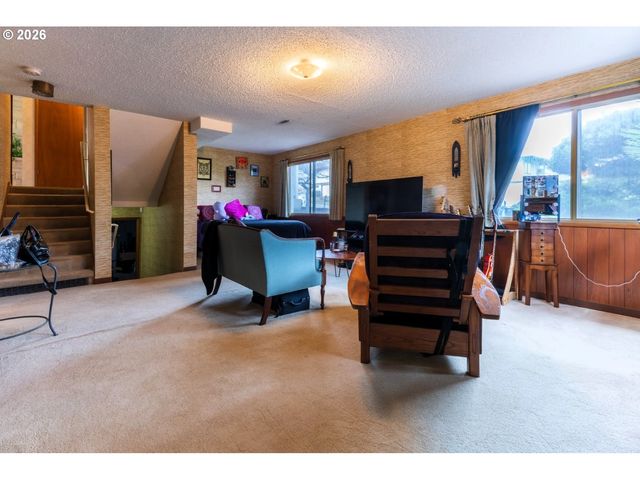 3150 Ne 143RD Ave, Portland, OR 97230