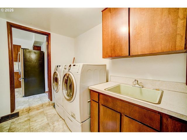 3150 Ne 143RD Ave, Portland, OR 97230