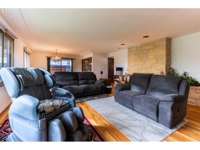 3150 Ne 143RD Ave, Portland, OR 97230