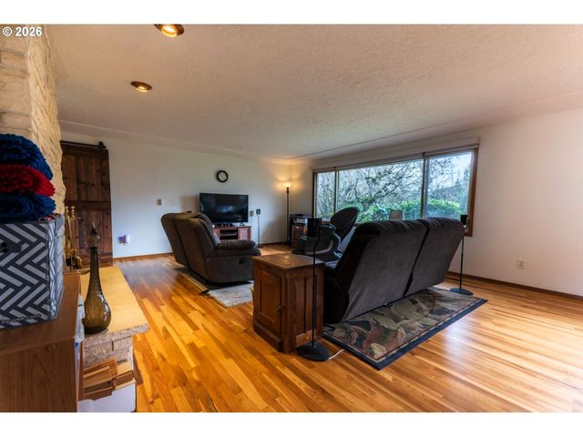 3150 Ne 143RD Ave, Portland, OR 97230