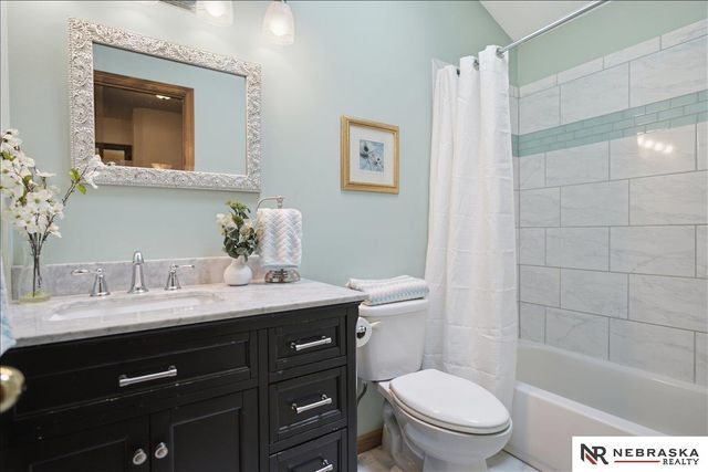 5628 N 131 Street, Omaha, NE 68164