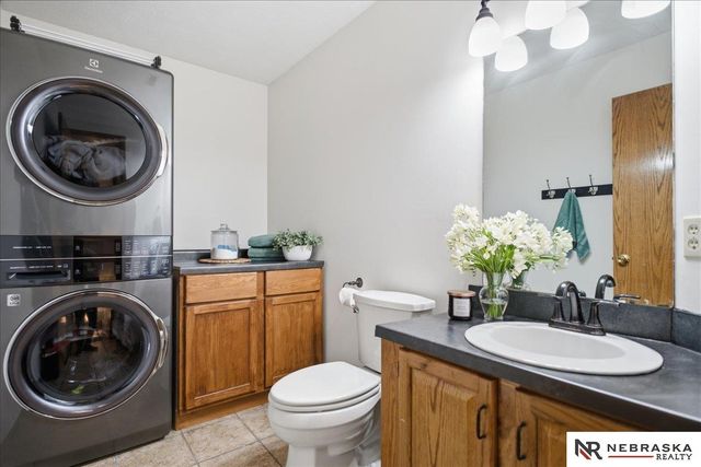 5628 N 131 Street, Omaha, NE 68164