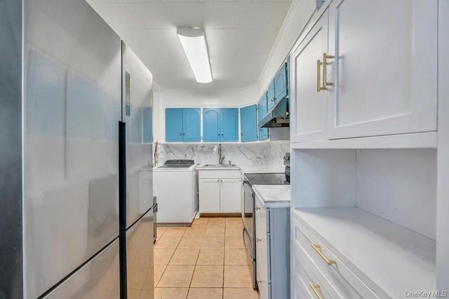 431 Argyle Road, East Meadow, NY 11554