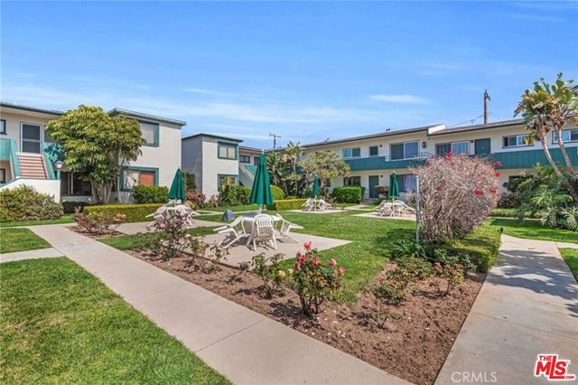 2033 Euclid Street 6, Santa Monica, CA 90405