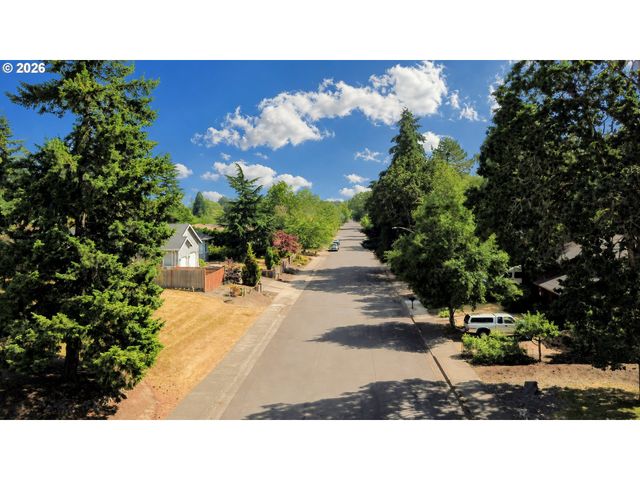 2875 Nw 13TH St, Corvallis, OR 97330