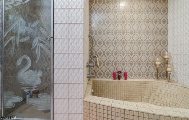 1868 AMWELL ROAD, Franklin Twp., NJ 08873