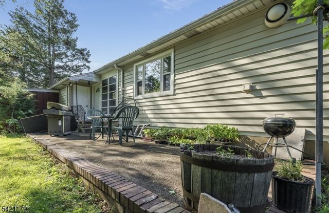 1868 AMWELL ROAD, Franklin Twp., NJ 08873