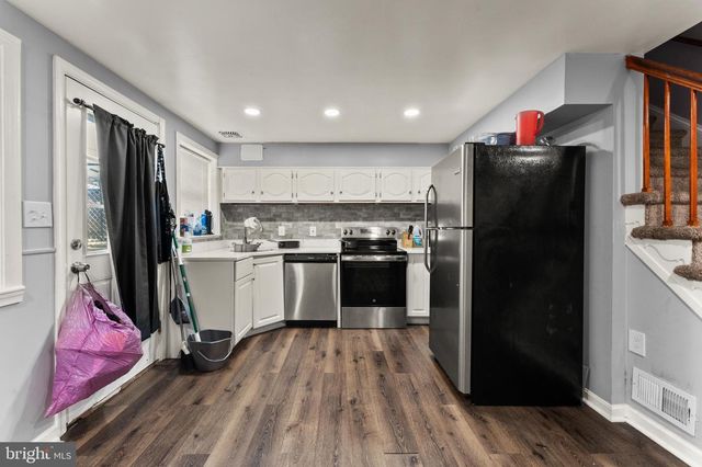 8146 GRAY HAVEN RD, Dundalk, MD 21222