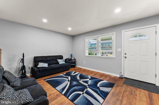 8146 GRAY HAVEN RD, Dundalk, MD 21222