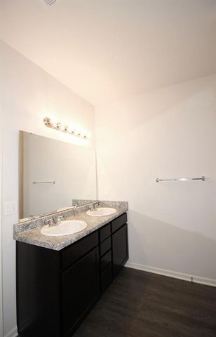 8001 SE 6th Terrace, Blue Springs, MO 64014