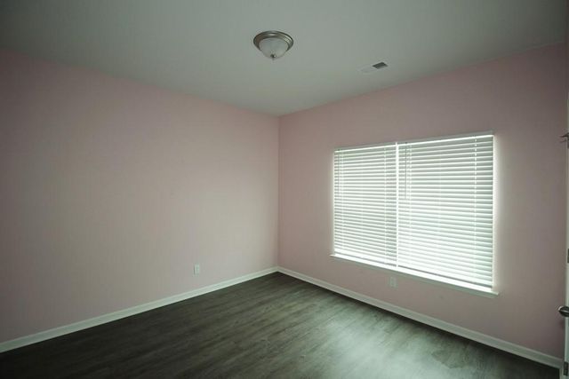 8001 SE 6th Terrace, Blue Springs, MO 64014
