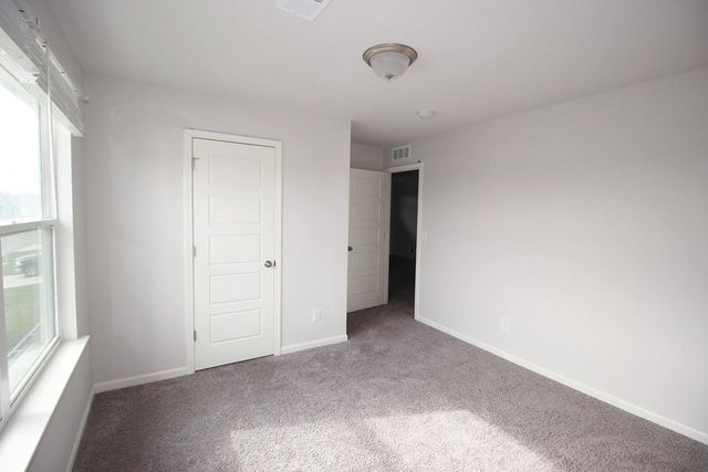 8001 SE 6th Terrace, Blue Springs, MO 64014
