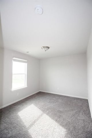 8001 SE 6th Terrace, Blue Springs, MO 64014