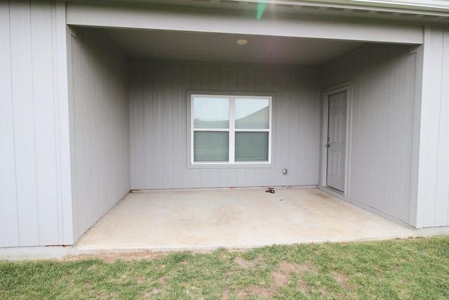 8001 SE 6th Terrace, Blue Springs, MO 64014
