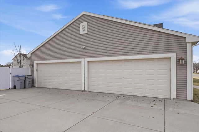 9437 W Greenwood TERRACE, Milwaukee, WI 53224