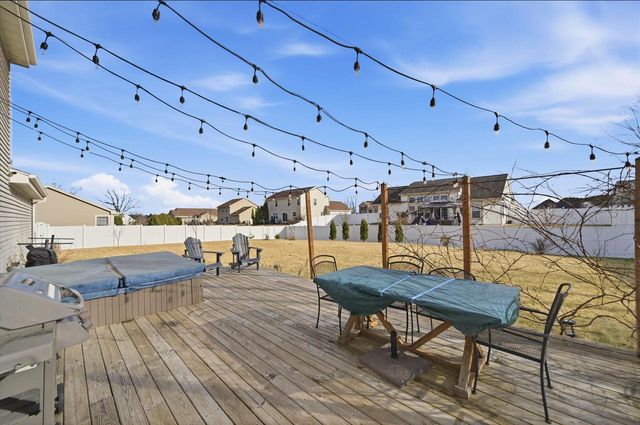 9437 W Greenwood TERRACE, Milwaukee, WI 53224