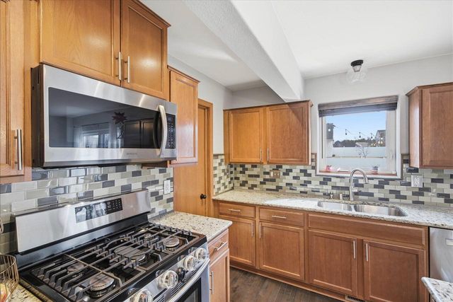 9437 W Greenwood TERRACE, Milwaukee, WI 53224