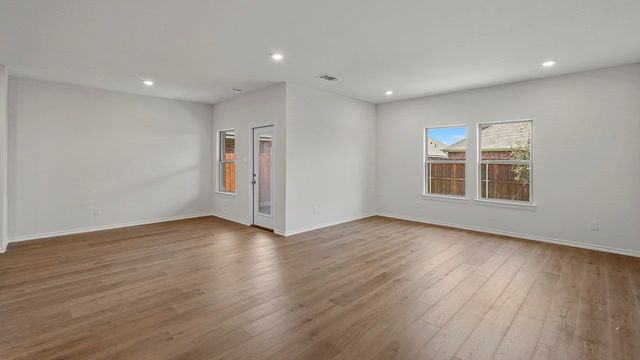 3303 Spaulding Drive, Paris, TX 75460